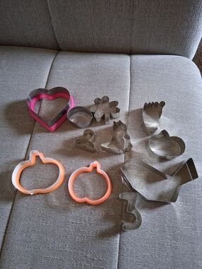 Lot Of 11 Assorted Shapes And Sizes Cookie Cutters Crafting Baking Holidays